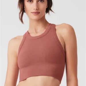 Alo Yoga - Seamless High Neck Tank in Small / Soft Terracotta